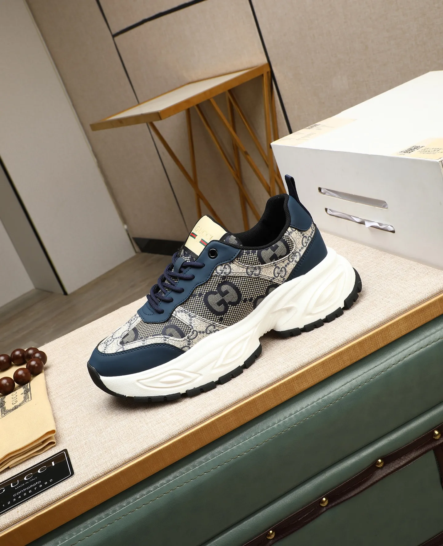 Men's men's shoes💰460 GUCCI🔍🔍2025 latest model Available at the counter at the same time, original calfskin imported from Italy, genuine leather lining, (high-end, extravagant, and classy) with exquisite workmanship, soles: original soles specially provided by the original factory, ⚠Exclusive double-layer movable molded soles are super comfortable⚠, real photos🎬The real ones are better🔍🔍"High quality·Follow the order" code number 39-44 (38 45 46 customized)
